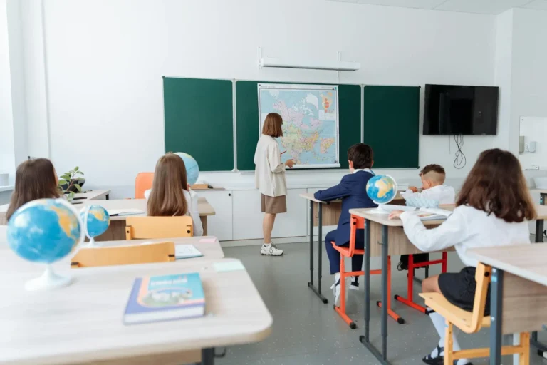 Gyermekek készségfejlesztése játék közben az oktatásban